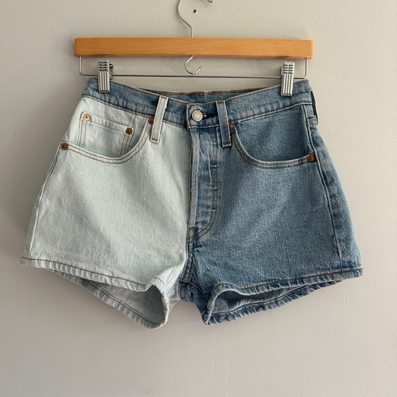 Levi's Pants - Levi’s 501 Two-Tone Denim Women Shorts High Rise Size 26